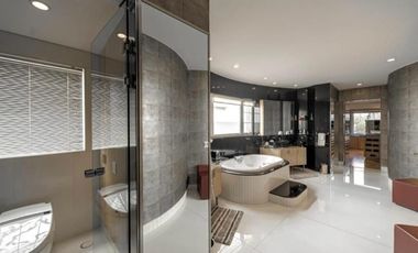 SE VENDE EXCELENTE CASA EN LAS VILLAS (V)