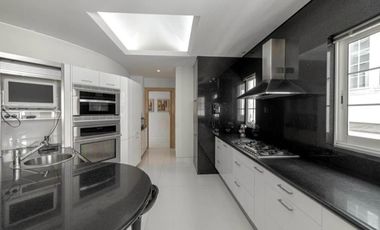 SE VENDE EXCELENTE CASA EN LAS VILLAS (V)