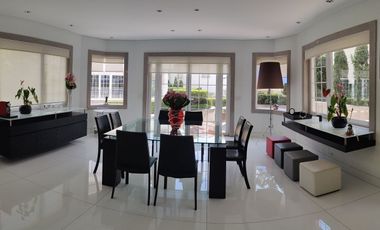 SE VENDE EXCELENTE CASA EN LAS VILLAS (V)