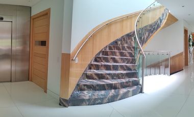 SE VENDE EXCELENTE CASA EN LAS VILLAS (V)