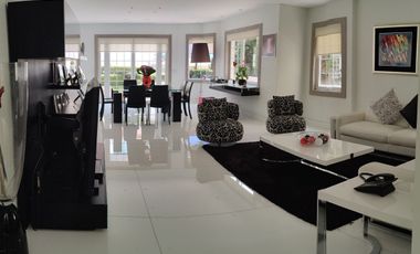 SE VENDE EXCELENTE CASA EN LAS VILLAS (V)