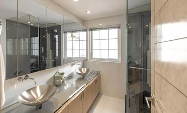 SE VENDE EXCELENTE CASA EN LAS VILLAS (V)