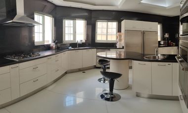 SE VENDE EXCELENTE CASA EN LAS VILLAS (V)