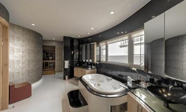 SE VENDE EXCELENTE CASA EN LAS VILLAS (V)