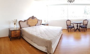 CASA A LA VENTA EN LOMAS DE TECAMACHALCO (V)