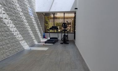 SE RENTA HERMOSA CASA EN ESQUINA EN BOSQUES DÉ LAS LOMAS (V)