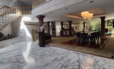 SE RENTA HERMOSA CASA EN ESQUINA EN BOSQUES DÉ LAS LOMAS (V)