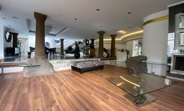 SE RENTA HERMOSA CASA EN ESQUINA EN BOSQUES DÉ LAS LOMAS (V)