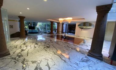 SE RENTA HERMOSA CASA EN ESQUINA EN BOSQUES DÉ LAS LOMAS (V)