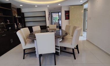 SE RENTA HERMOSA CASA EN ESQUINA EN BOSQUES DÉ LAS LOMAS (V)