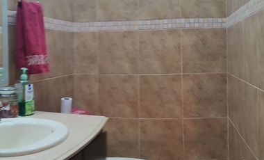 SE VENDE EXCELENTE CASA EN CONDOMINIO!! (V)