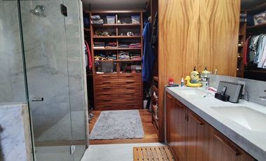 SE VENDE INCREÍBLE CASA EN LOMAS VIRREYES (V)