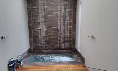 SE VENDE INCREÍBLE CASA EN LOMAS VIRREYES (V)