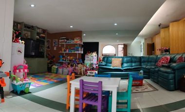 EN VENTA EXCELENTE CASA EN CONJUNTO EN LOMAS DE LAS PALMAS (V)