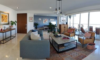 GARDEN HOUSE A LA VENTA ESPECTACULAR EN LOMAS COUNTRY CLUB (V)