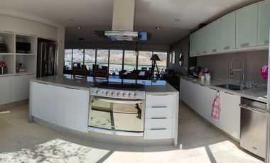 GARDEN HOUSE A LA VENTA ESPECTACULAR EN LOMAS COUNTRY CLUB (V)