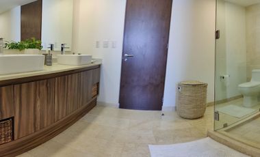 GARDEN HOUSE A LA VENTA ESPECTACULAR EN LOMAS COUNTRY CLUB (V)