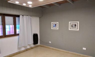 Casa en venta en San Bernardo. Costa