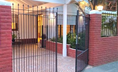 Casa en venta en San Bernardo. Costa