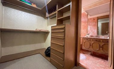 Casa a la  Renta  Amueblada o Venta en Bosques de las Lomas (V)