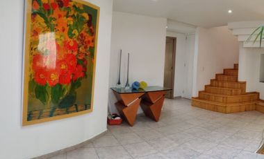 EXCELENTE CASA EN CONJUNTO EN PARQUES DE LA HERRADURA (V)