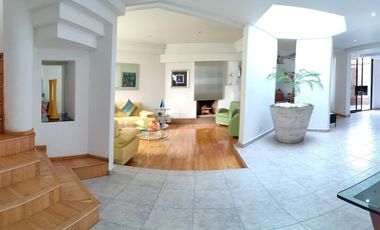 EXCELENTE CASA EN CONJUNTO EN PARQUES DE LA HERRADURA (V)