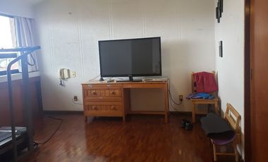 BAJA DE PRECIO!!  CASA EN VENTA EN PASEO DE LA HERRADURA!!!(V)