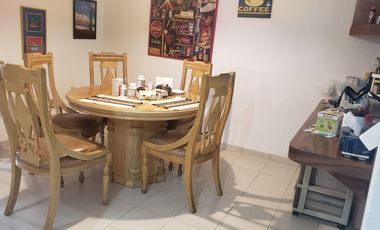 BAJA DE PRECIO!!  CASA EN VENTA EN PASEO DE LA HERRADURA!!!(V)