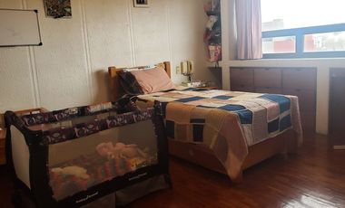 BAJA DE PRECIO!!  CASA EN VENTA EN PASEO DE LA HERRADURA!!!(V)