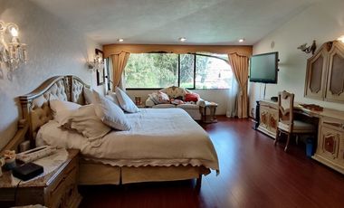 SE VENDE EXCELENTE CASA EN BOSQUES DE LAS LOMAS (V)