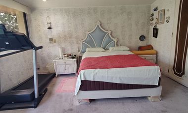 SE VENDE EXCELENTE CASA EN BOSQUES DE LAS LOMAS (V)