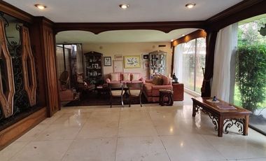 SE VENDE EXCELENTE CASA EN BOSQUES DE LAS LOMAS (V)