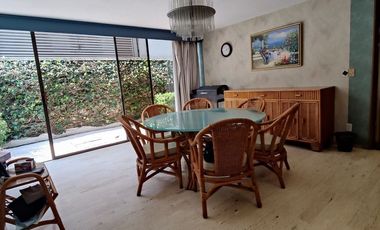 SE VENDE EXCELENTE CASA EN BOSQUES DE LAS LOMAS (V)