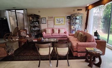 SE VENDE EXCELENTE CASA EN BOSQUES DE LAS LOMAS (V)