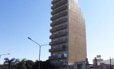VENTA - 27 de Febrero / Pte. Roca - Of.
