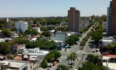 VENTA - 27 de Febrero / Pte. Roca - Of.