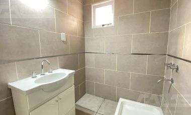 Departamento en Castelar Norte Centro - 3 Ambientes - Iluminado -Terraza -