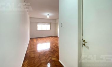 Departamento en Castelar Norte Centro - 3 Ambientes - Iluminado -Terraza -