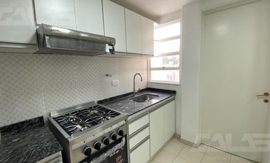 Departamento en Castelar Norte Centro - 3 Ambientes - Iluminado -Terraza -