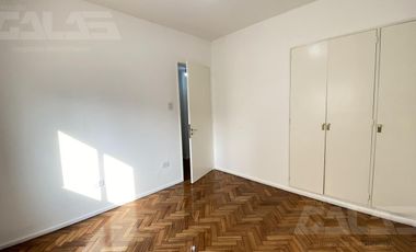 Departamento en Castelar Norte Centro - 3 Ambientes - Iluminado -Terraza -
