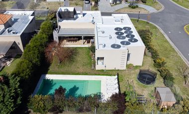 Casa en venta - Barrio Santa Juana, Canning