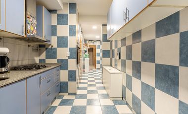 VENTA - 6 AMB C/DEP - APTO PROF - BALCÓN CORRIDO - 2 PATIOS - BAULERA - RECOLETA