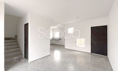 Casa en venta en Nuevo Oriente Merida Las Palmas de 2 Recamaras