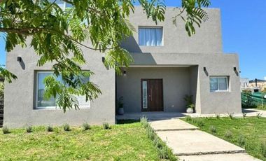 Casa en  San Ramon - Pilar del Este