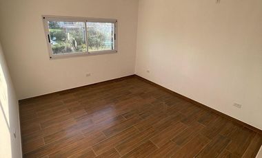 Casa en venta - Barrio El Rebenque, Canning