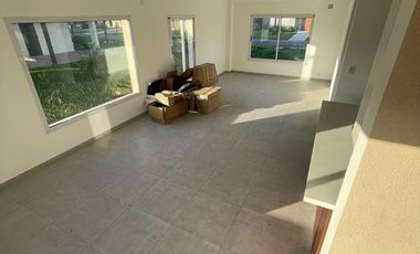 Casa en venta - Barrio El Rebenque, Canning