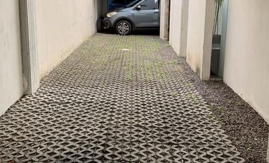 COCHERA PARA 2 AUTOS - LA LUCILA