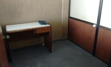 Oficina en galeria comercial con ascensor. Laprida 165. Lomas de Zamora Oeste