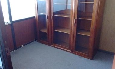 Oficina en galeria comercial con ascensor. Laprida 165. Lomas de Zamora Oeste