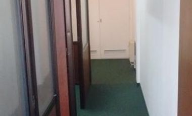 Oficina en galeria comercial con ascensor. Laprida 165. Lomas de Zamora Oeste